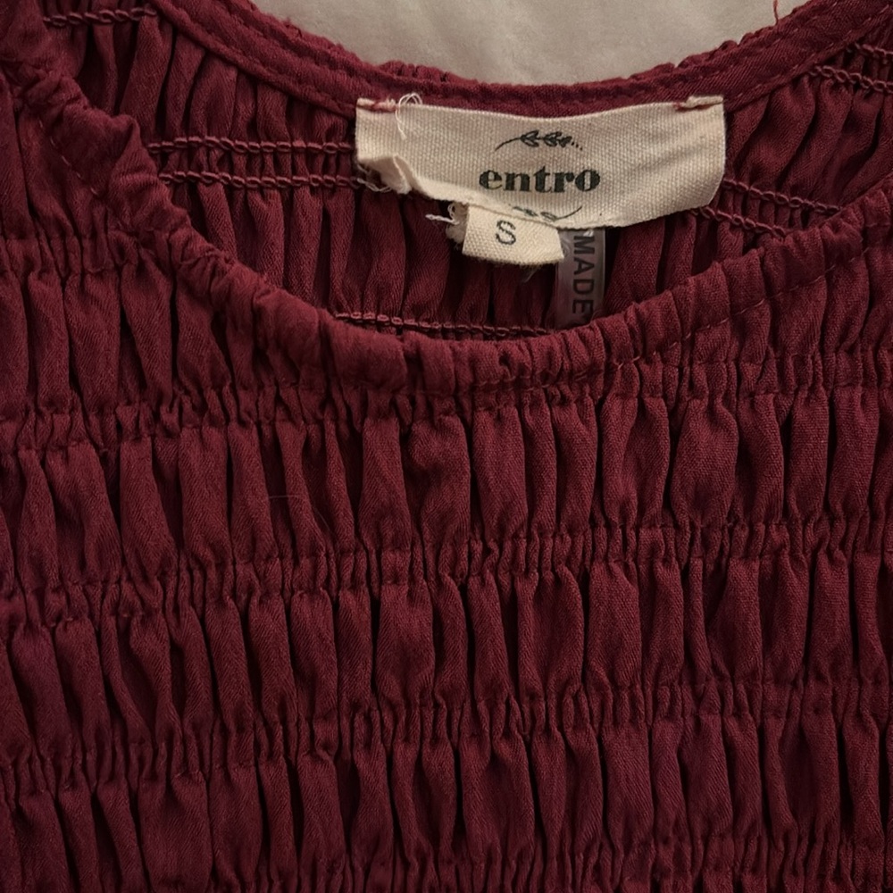 Women’s Ruffle Sleeved Midi Dress - Picture 3 of 4